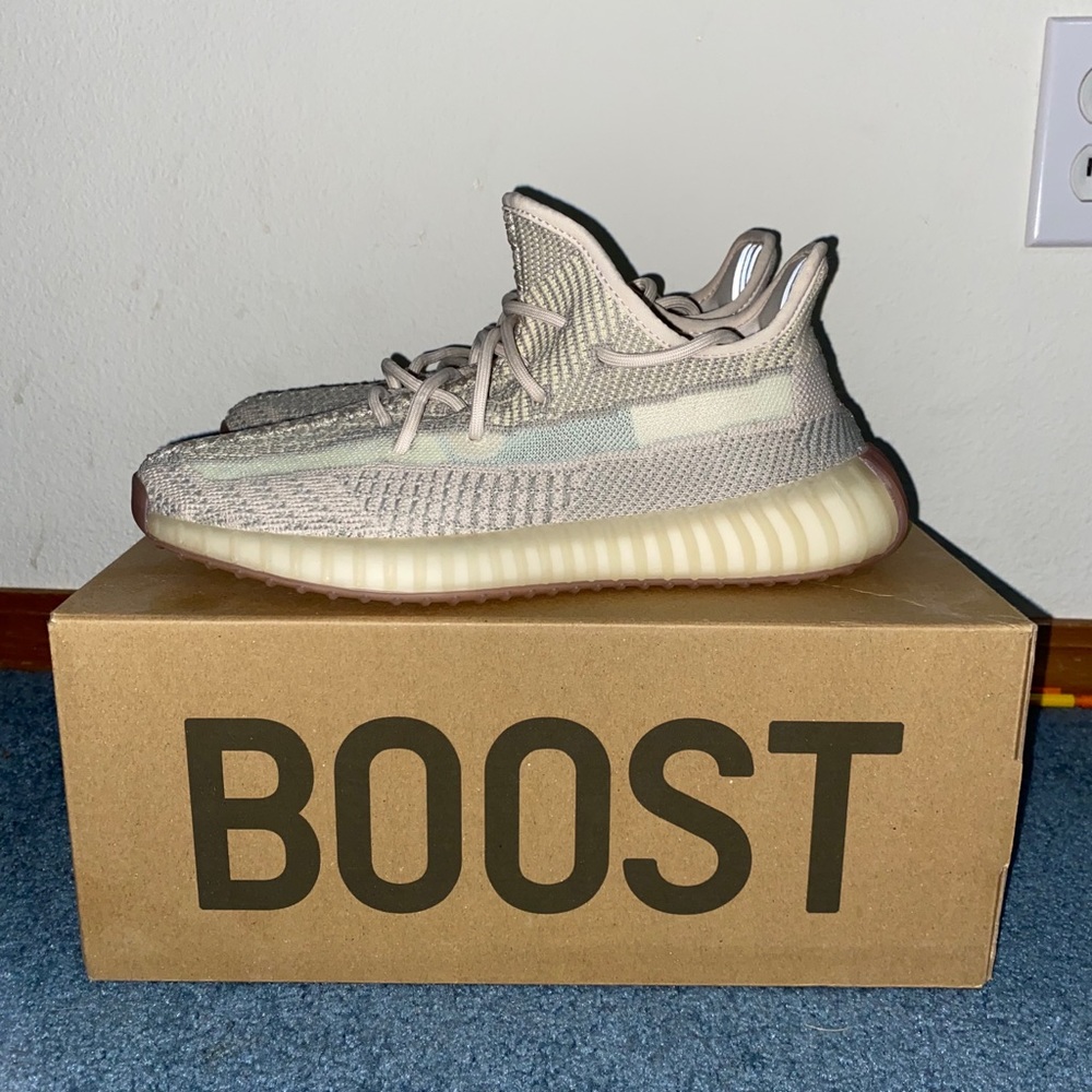 Mens Yeezys Citrin (Non-Reflective) size 7.5
